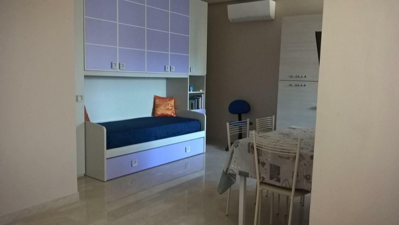 A "Casa Inn-Centro" Monolocale Катанія Екстер'єр фото